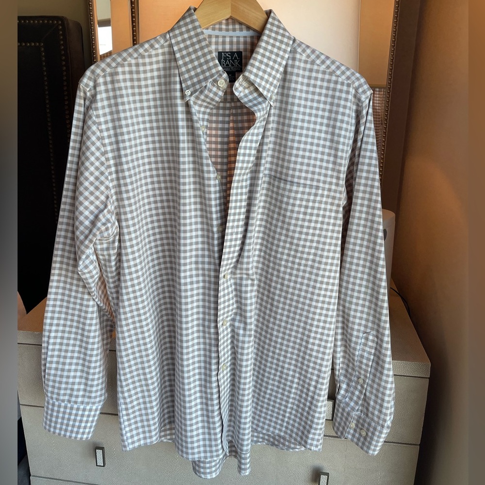 Jos. A. Bank Signature Collection Button-Down